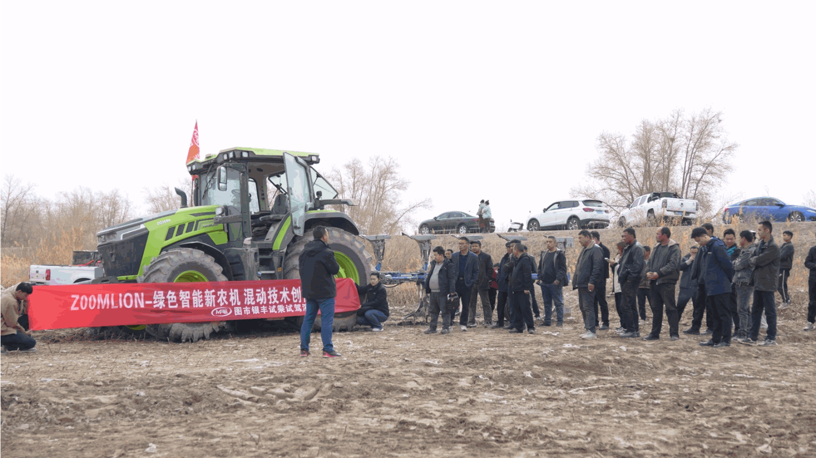 “黑科技” 燃动新疆！中联重科混动拖拉机实力圈粉